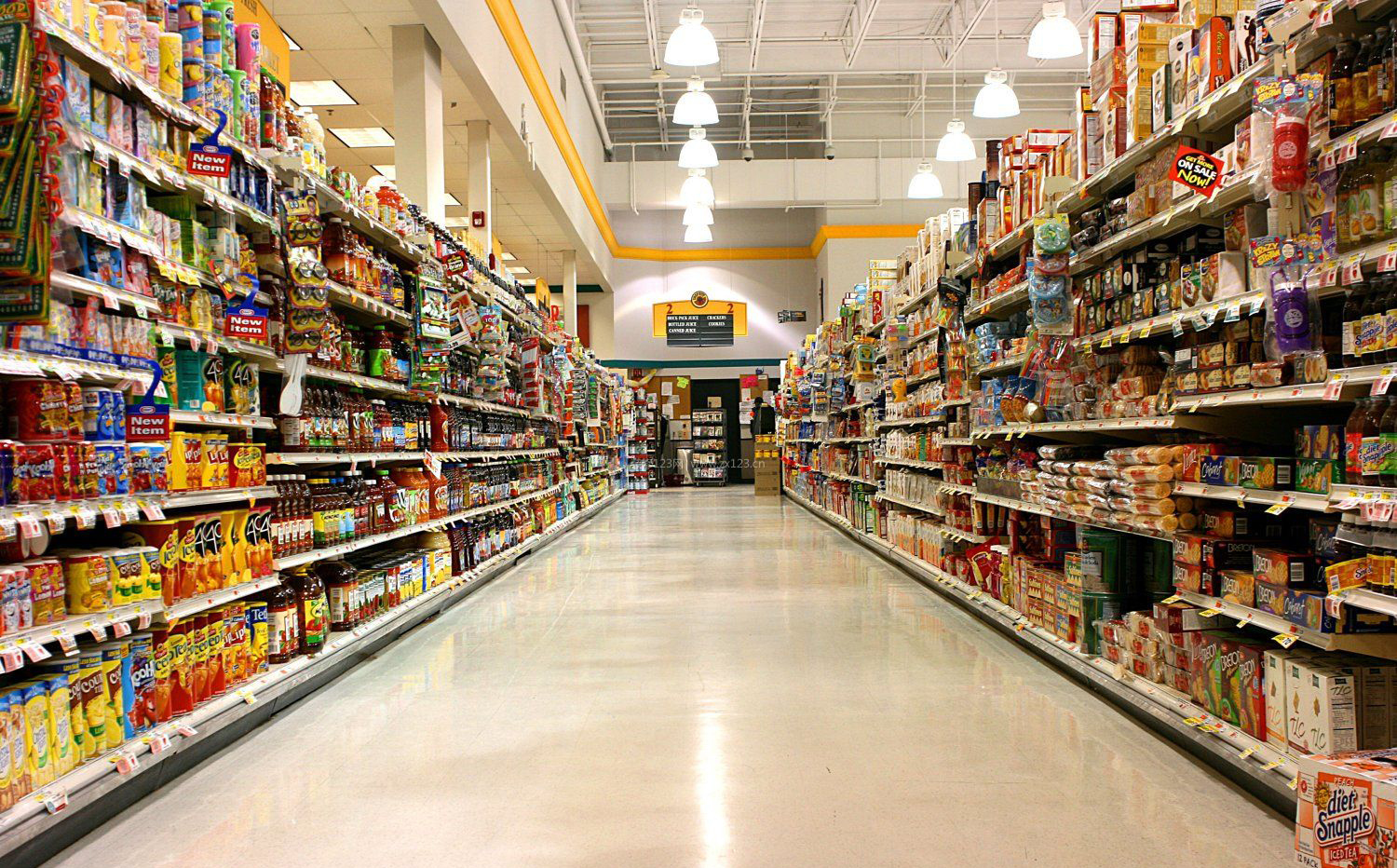 Najnowsze blogi firmy Szybkie modernizacje w dużych rosyjskich supermarketach i stały wzrost popytu na półki z dwustronnymi wystawami